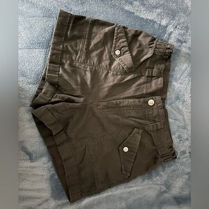 Cute cargo shorts from “Gap”